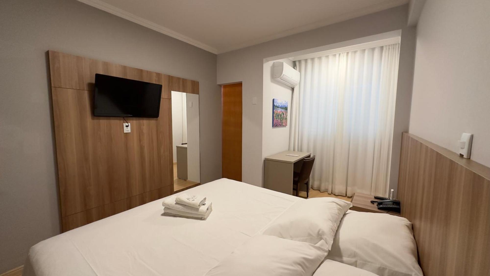 Xikus Palace Hotel Guanhães Eksteriør bilde